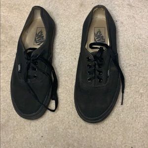 Black low cut Van shoes